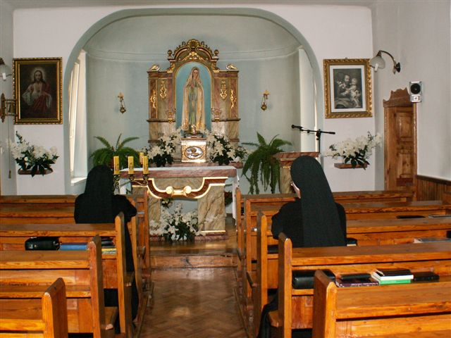 W tej kaplicy siostra Dulcissima uczestniczya w Eucharystii i modlia si (ostatni raz 3 marca 1936 r.). Tutaj zoya te luby wieczyste (18 kwietnia 1935 r.). Fot. Stanisaw Salik