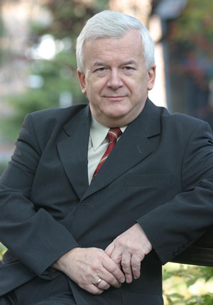 Profesor Janusz Kawecki jako student pozna sug Boego Jerzego Ciesielskiego. Fot. . Korzeniowski. Opublikowano w Naszym Dzienniku w numerze   72 (2482) z dnia 25-26 marca 2006
