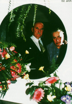 Mec. Zbigniew Chojnacki z on. Fotografia opublikowana w Tygodniku Rodzin Katolickich rdo,  w numerze 3 (420), z dnia 16 stycznia 2000 r.