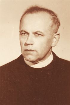 Ks. Marian Brach (1918-1980). Fot. arch. Opublikowano w 'Naszym Dzienniku', w numerze 151 (2864) z dnia 30 czerwca - 01 lipca 2007 r.
