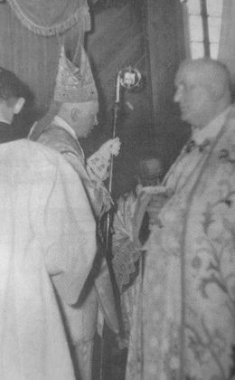 Ksidz biskup Czesaw Kaczmarek i ks. Roman Zelek. Fot. arch. Opublikowano w 'Naszym Dzienniku', w numerze 181 (2894) z dnia 4-5 sierpnia 2007 r.